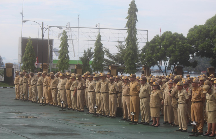 ASN Diminta Tak Menambah Waktu Libur